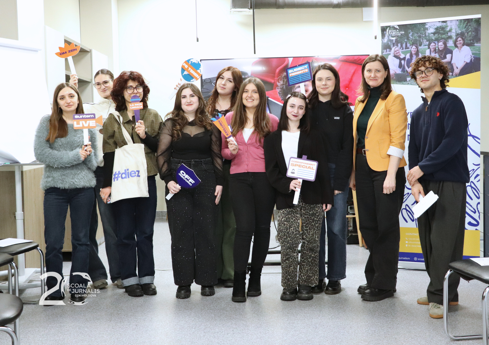 10 tineri au finalizat stagiile plătite în cadrul cursului Pre-internship